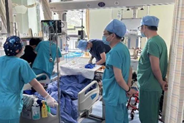 医疗动态丨我院重症医学科发挥多学科协作（MDT）优势，应用免疫吸附技术守住“生命之光”